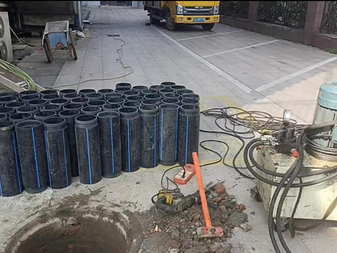 博爱PE置换管厂家 DN315置换管 非开挖管短管置换